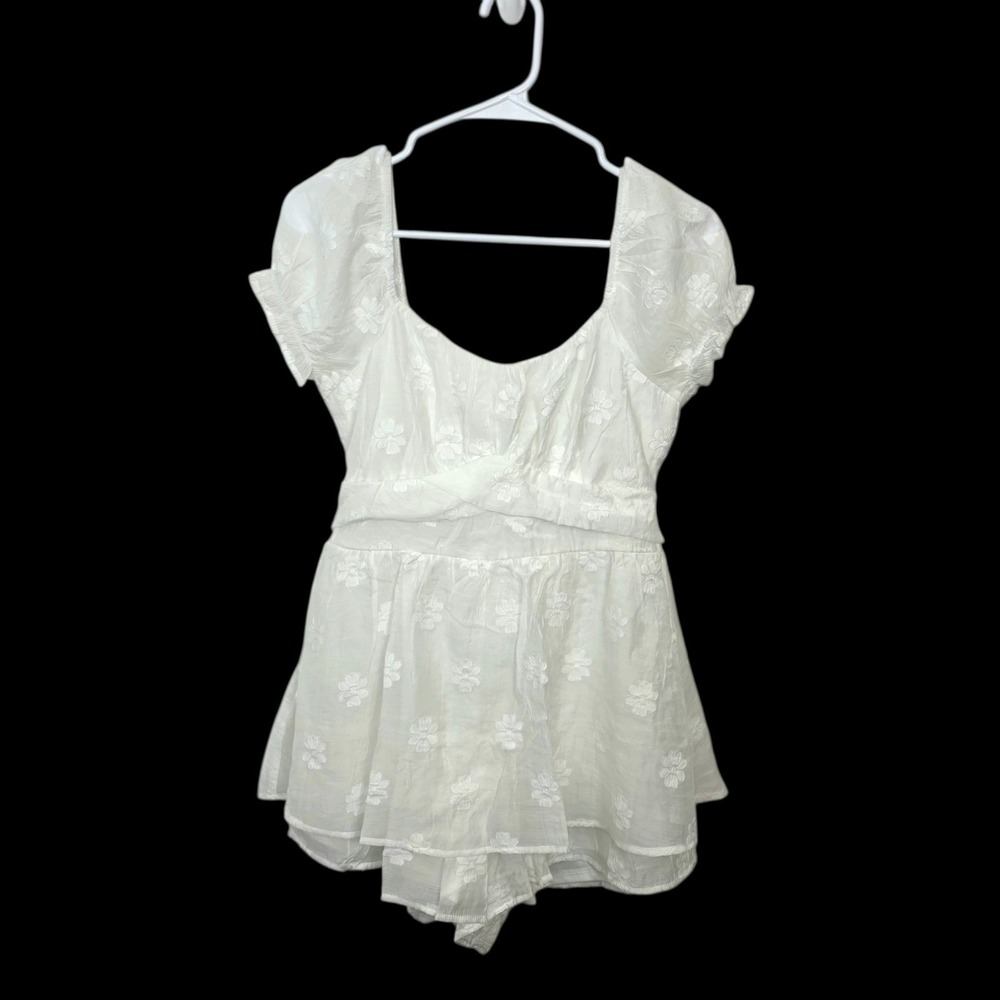 Lulus White Floral Coquette Bridal Romantic Feminine Lightweight Romper Size M